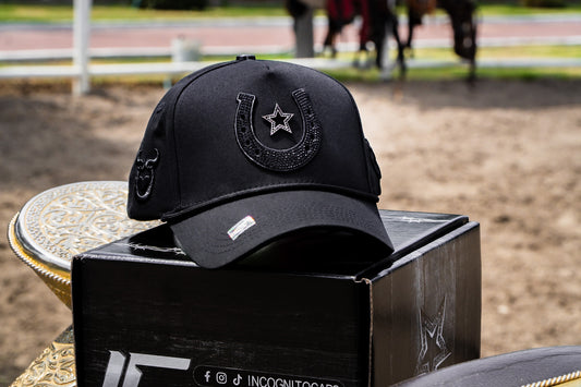 STAR HORSE TOTAL BLACK
